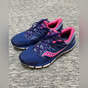 Saucony Women’s 10 Running Shoes